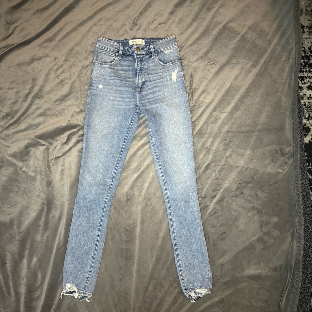 Abercrombie & Fitch Super Skinny Ankle Jeans